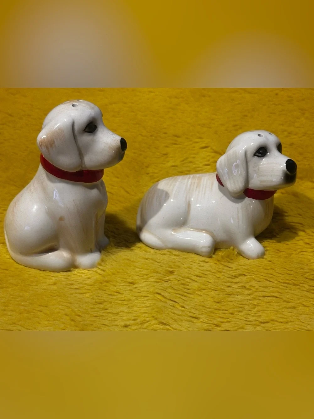 Dog Salt and Pepper Shakers Ceramic White Labrador Retriever Red Collar Vintage